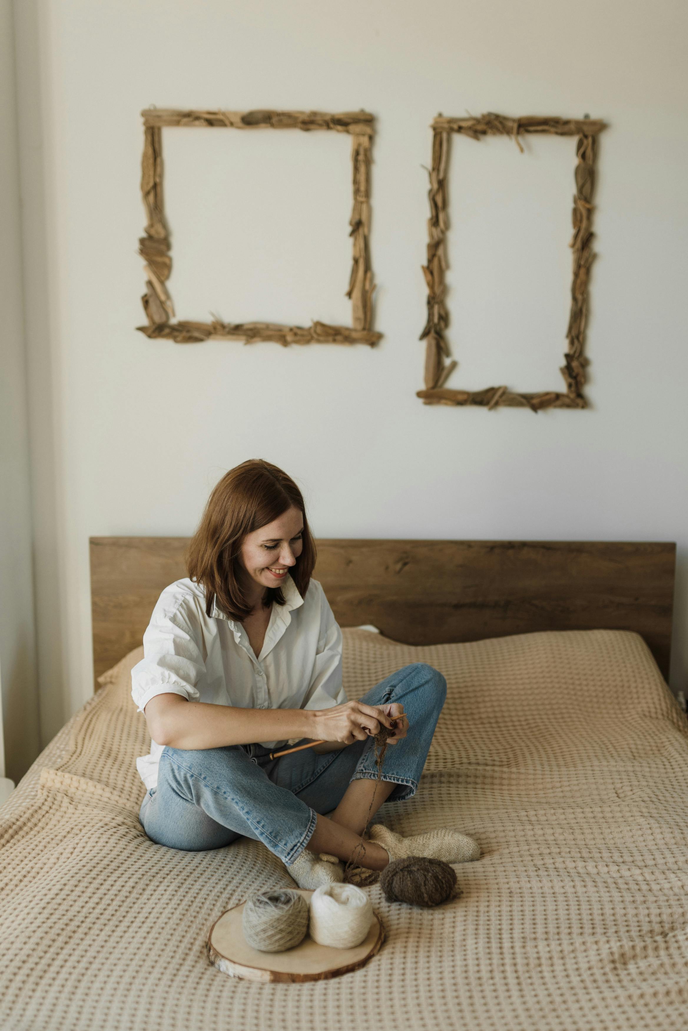 Persona che lavora a casa